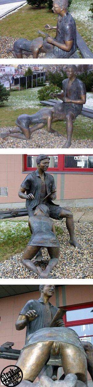 STATUE~1.JPG