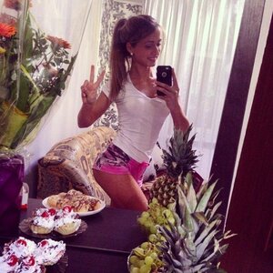 i89UfrHIZks_1010x1010.jpg