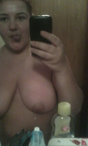 1643555926fc8XfMOVFJpY3FdhZ4DX6XrHeWVv9r80_huge.jpg