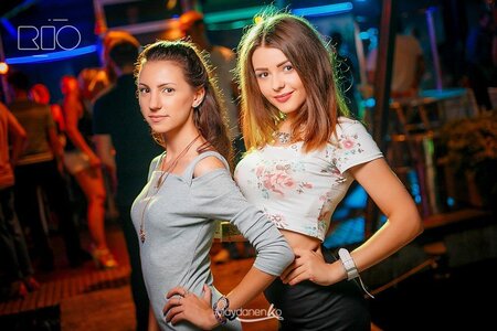 V7IEmSL84z4.jpg