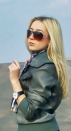 711901608_huge.jpg